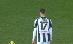 意甲惊魂1-0：点球风波，孤胆英雄卢卡与队友的冰点时刻