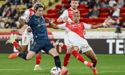 3-0，22岁丹麦新星帽子戏法，法甲第5完胜法甲6冠王，终结2场不胜
